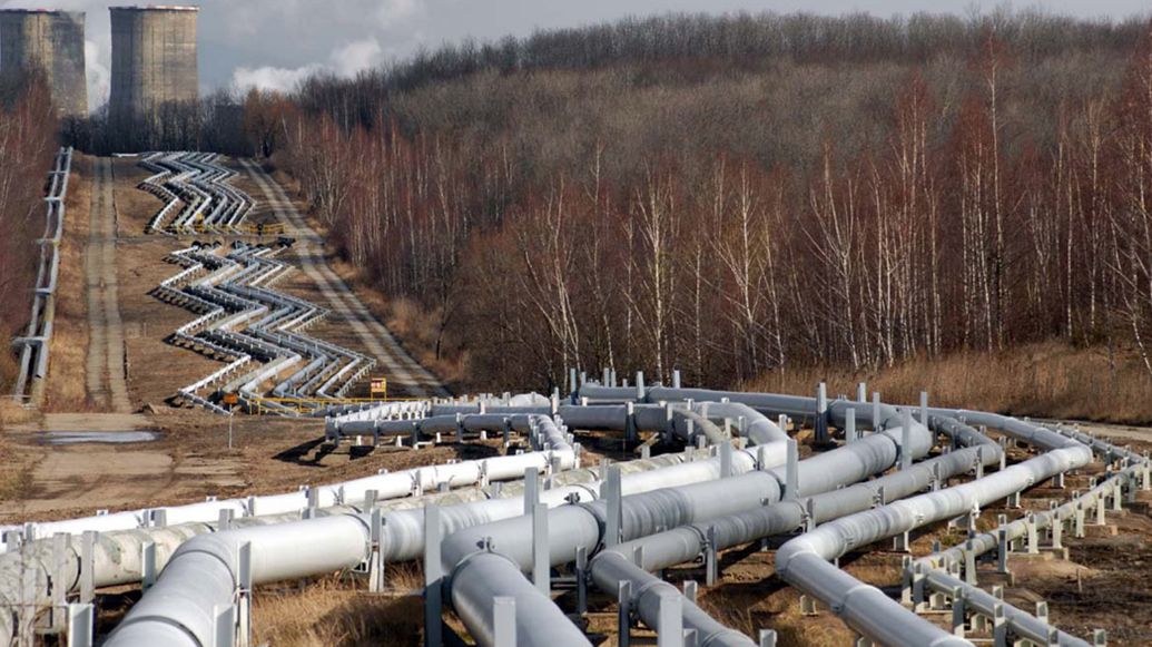 Slováci zaplatili Ukrajincům za tranzit ropy. Družba by měla začít fungovat